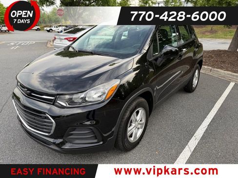Used 2021 Chevrolet Trax LS AWD/4WD image 1