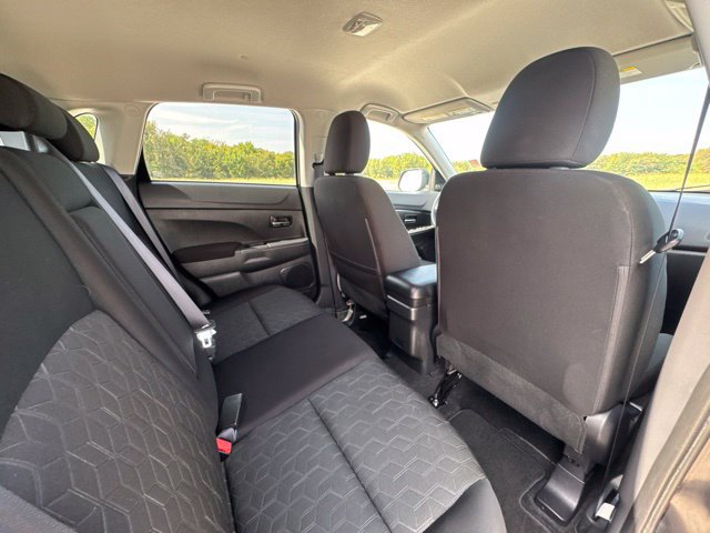 Used 2025 Mitsubishi Outlander Sport ES AWD/4WD image 17