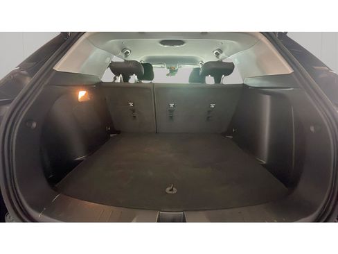 Used 2025 Chevrolet TrailBlazer LT AWD/4WD image 12