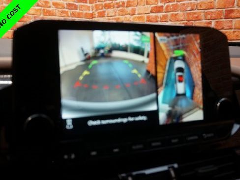 Used 2022 Nissan Pathfinder Platinum w/ Cargo Package image 16