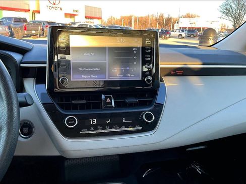 Used 2020 Toyota Corolla LE w/ LE Convenience Package image 34