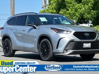 Used 2024 Toyota Highlander FWD