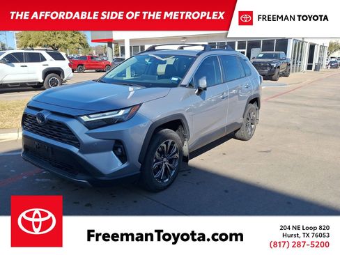 Used 2023 Toyota RAV4 Limited image 1