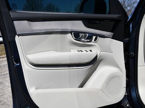 New 2026 Volvo XC90 B6 Ultra w/ Protection Package AWD/4WD image 10