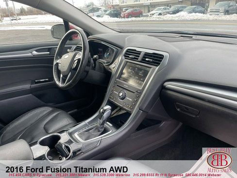 Used 2016 Ford Fusion Titanium image 9