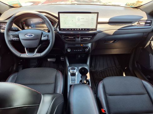 Certified 2024 Ford Escape ST-Line w/ Tech Pack #1 AWD/4WD image 10