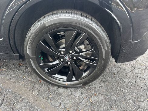 Certified 2024 Buick Encore GX Sport Touring w/ Comfort Package image 19