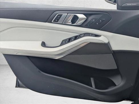 Certified 2023 BMW X5 sDrive40i w/ Luxury Seating Package image 10