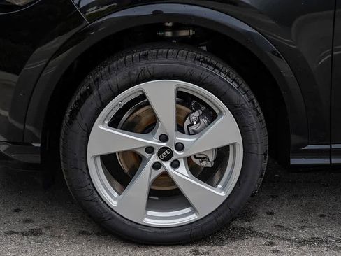 New 2025 Audi Q5 Premium Plus image 10