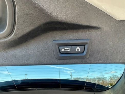 Used 2023 BMW X5 xDrive40i w/ Premium Package image 17