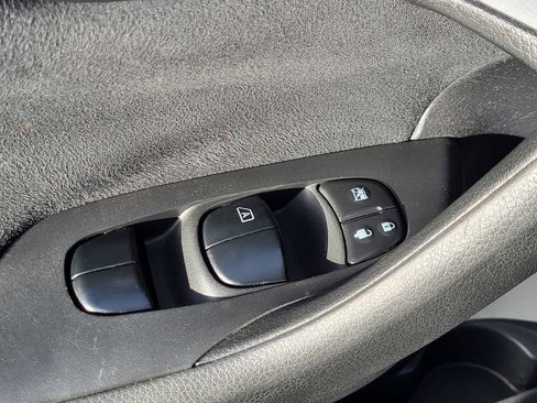 Used 2015 Nissan Altima 2.5 SV image 15