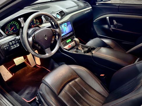 Used 2011 Maserati GranTurismo S RWD image 16