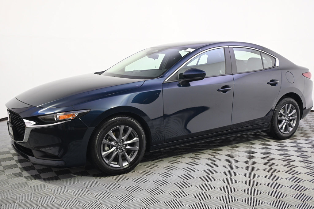Used 2025 MAZDA MAZDA3 s FWD image 2