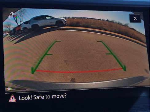 Used 2024 Volkswagen Taos SE image 13