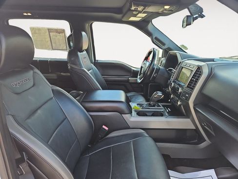 Used 2018 Ford F150 Raptor w/ Equipment Group 802A Luxury AWD/4WD image 15