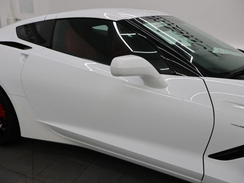 Used 2019 Chevrolet Corvette Stingray Coupe w/ 1LT RWD image 21