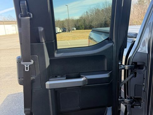 Used 2015 Ford F150 XLT w/ Equipment Group 302A Luxury image 45