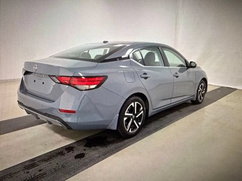 Used 2025 Nissan Sentra SV w/ All-Weather Package FWD image 2