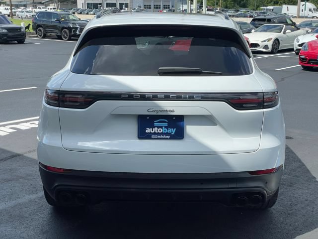 Used 2023 Porsche Cayenne AWD/4WD image 13