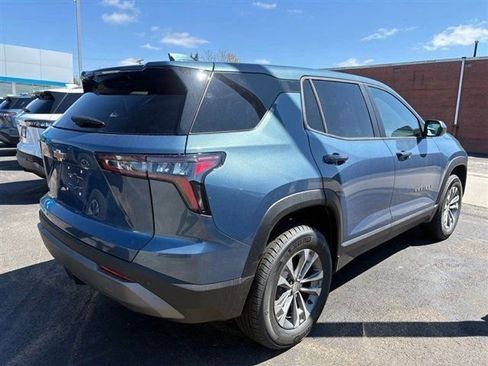 New 2026 Chevrolet Equinox LT image 4