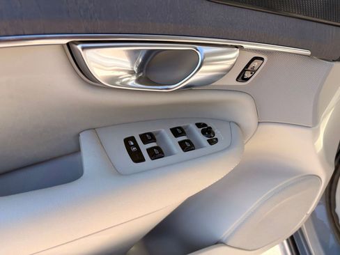 New 2026 Volvo XC90 B6 Ultra image 13
