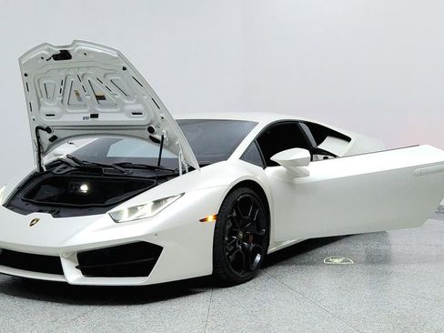 Used 2018 Lamborghini Huracan LP 580-2 image 9