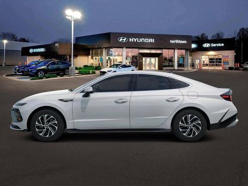 New 2026 Hyundai Sonata Blue FWD image 5