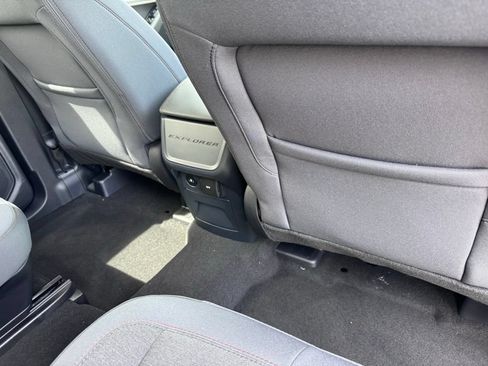 New 2026 Ford Explorer Active AWD/4WD image 18