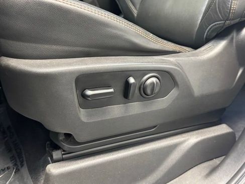 Used 2020 GMC Sierra 1500 AT4 w/ AT4 Preferred Package image 14