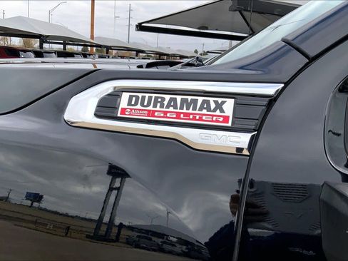 Used 2022 GMC Sierra 2500 Denali image 32