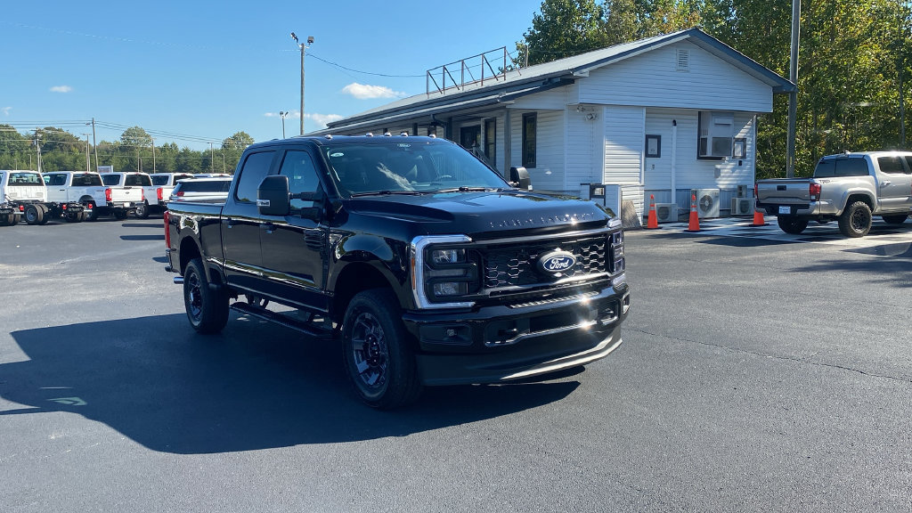 New 2027 Ford F250 XL w/ STX Appearance Package AWD/4WD image 3