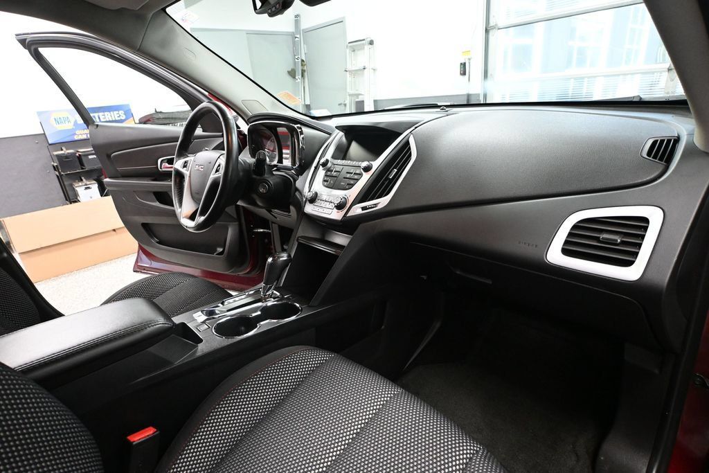 Used 2017 GMC Terrain SLE w/ Convenience Package AWD/4WD image 40