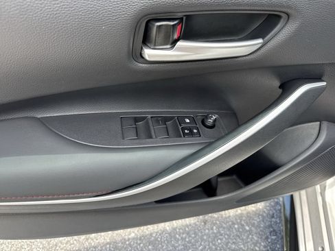 Used 2025 Toyota Corolla SE FWD image 39