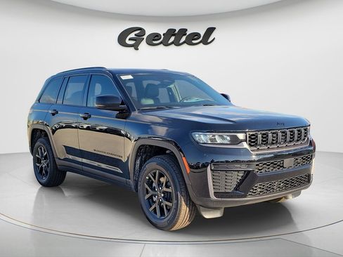 New 2026 Jeep Grand Cherokee Altitude RWD image 10