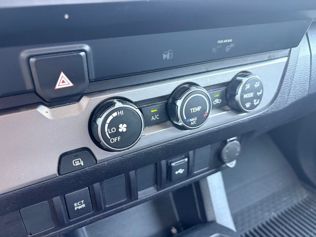 Used 2022 Toyota Tacoma SR RWD image 18