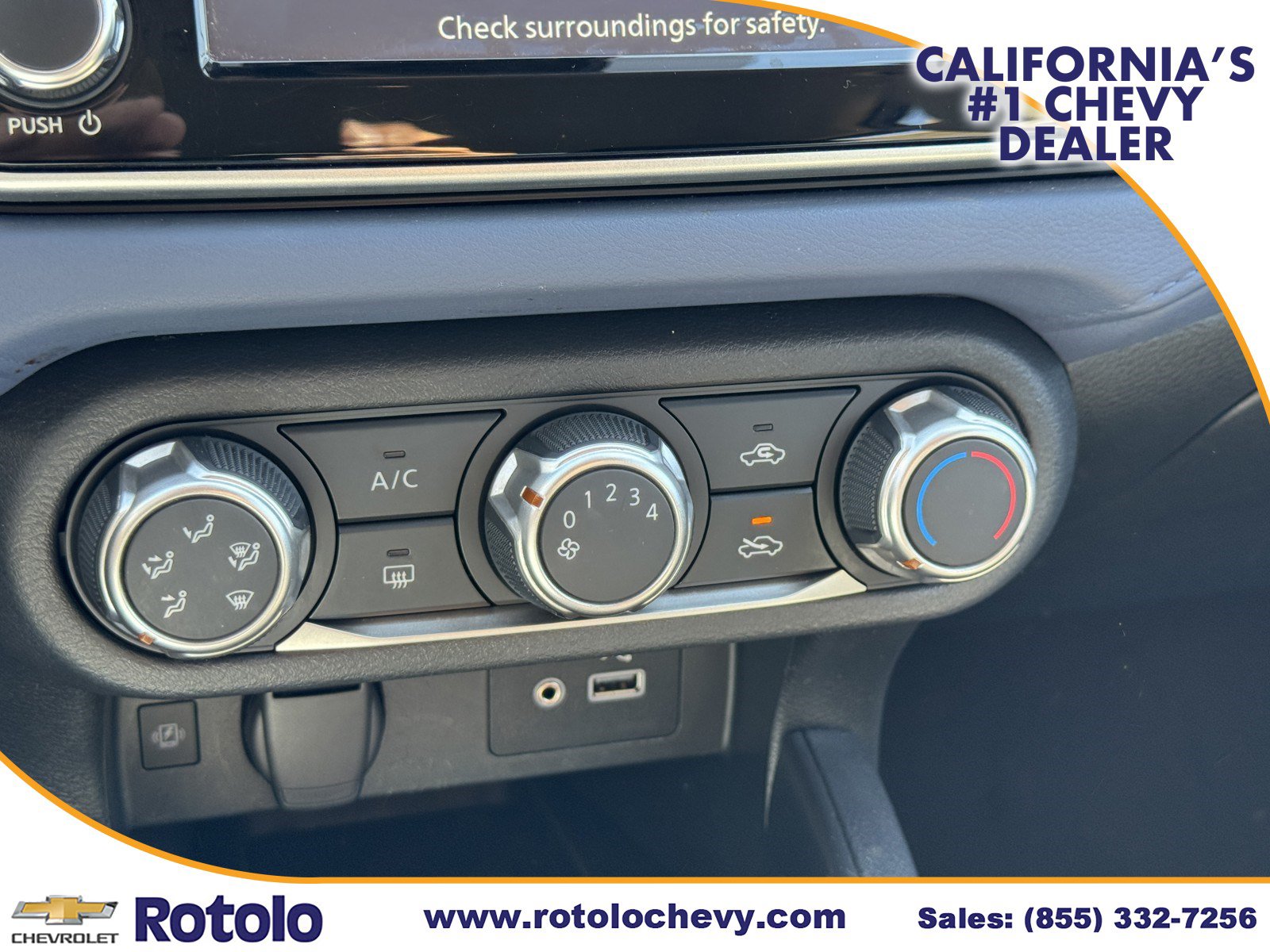 Used 2024 Nissan Versa SV FWD image 20