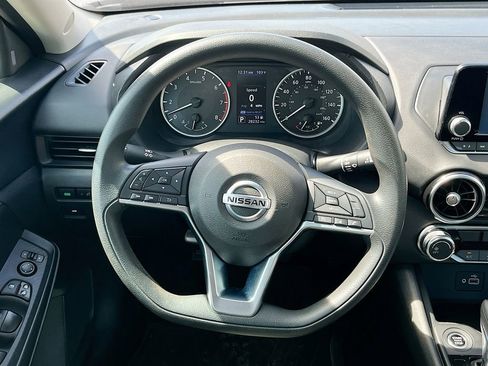 Used 2023 Nissan Sentra S FWD image 11