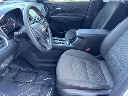 Used 2018 Chevrolet Equinox LT FWD image 14