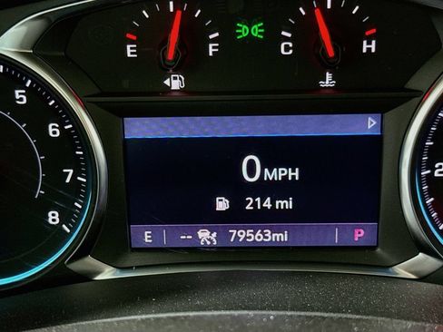 Used 2022 Chevrolet Equinox Premier FWD image 12