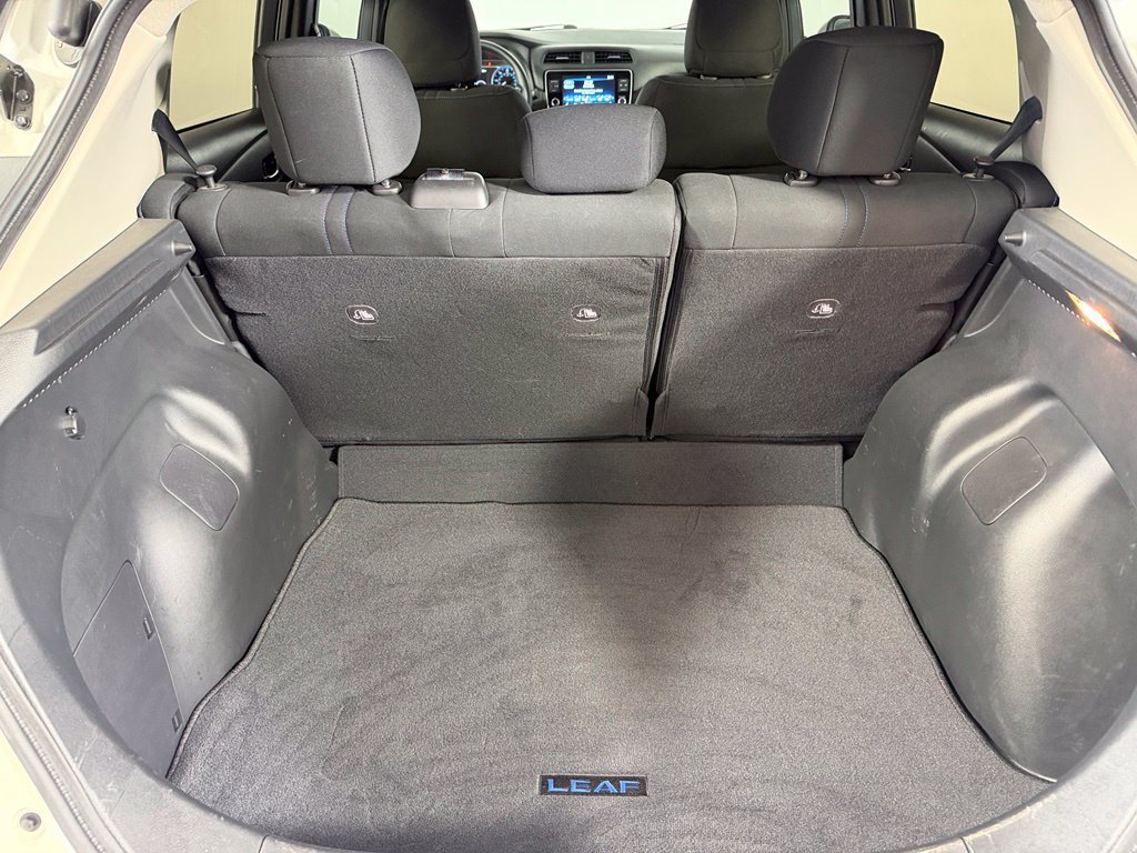Used 2025 Nissan Leaf S FWD image 21