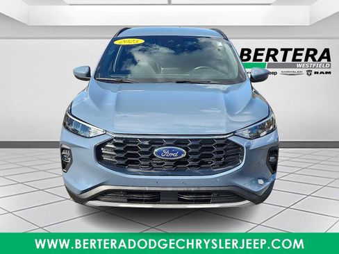 Used 2025 Ford Escape ST-Line Select image 2