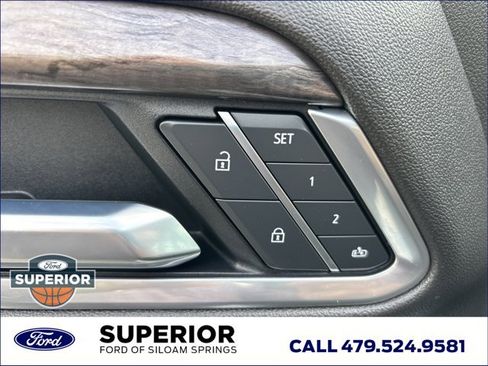 Used 2025 Chevrolet Silverado 3500 LTZ w/ LTZ Convenience Package AWD/4WD image 25