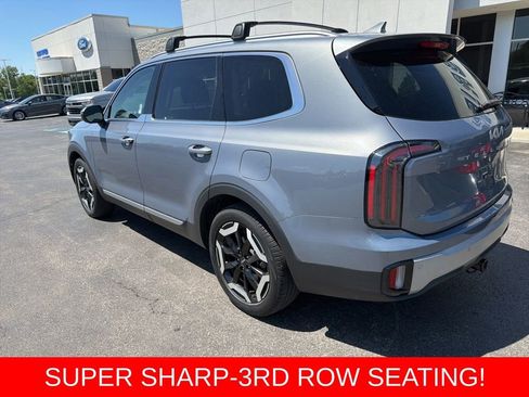 Used 2023 Kia Telluride EX FWD image 2