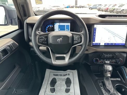 Used 2024 Ford Bronco Wildtrak image 13