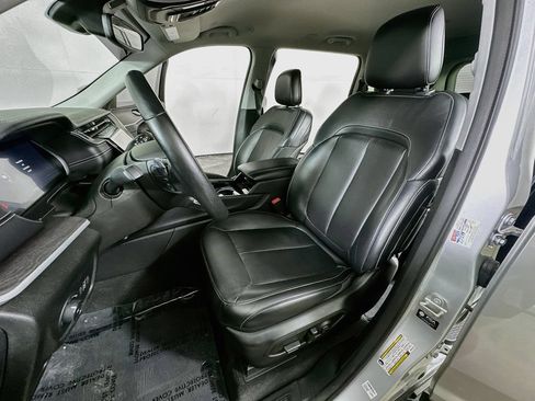 Used 2021 Jeep Grand Cherokee L Limited AWD/4WD image 16