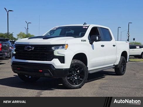 Used 2024 Chevrolet Silverado 1500 LT Trail Boss w/ Convenience Package II image 1