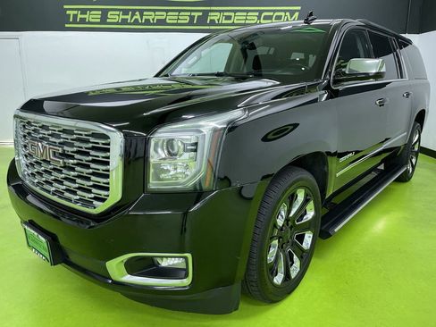 Used 2019 GMC Yukon XL Denali w/ Denali Ultimate Package image 5