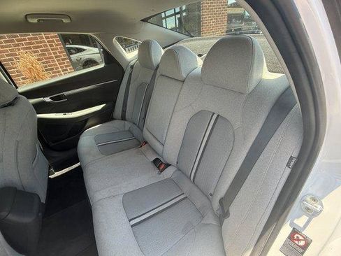 Used 2021 Hyundai Sonata SEL FWD image 15