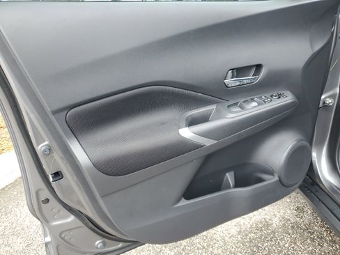 Certified 2021 Nissan Kicks SV image 14