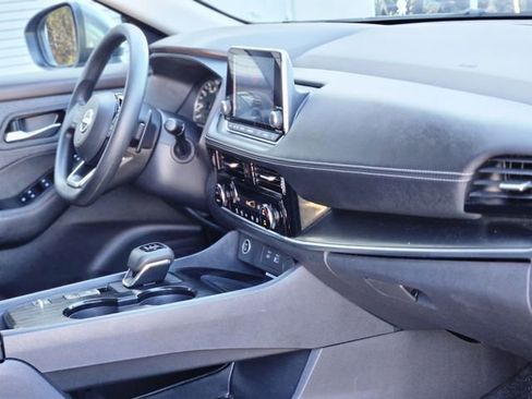 Certified 2023 Nissan Rogue SV image 13